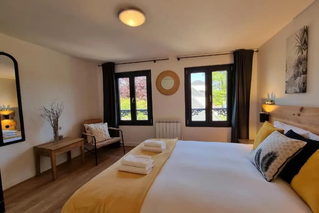 Rive Sud - Charming Maisonette 2 P - City Center - Miniature 6
