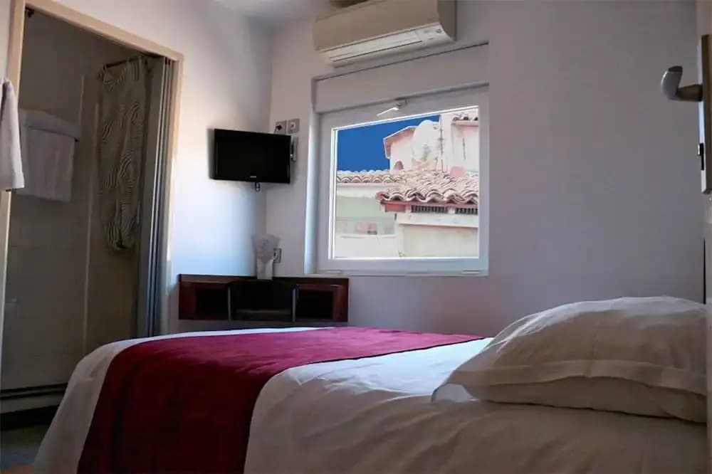 HOTEL Des ARTS AIX Hyper Centre - Photo 2