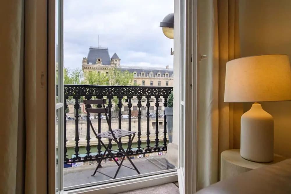 Le Balcon de Notre Dame - Miniature 7