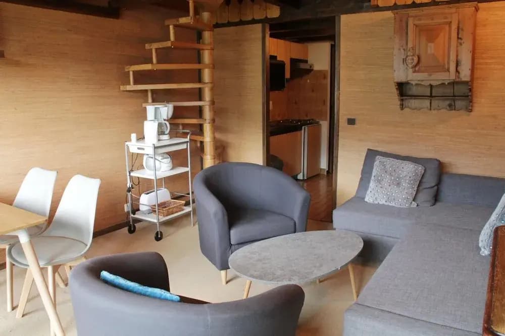 Apartment in Chatel Near Lac de Vonnes - Miniature 6