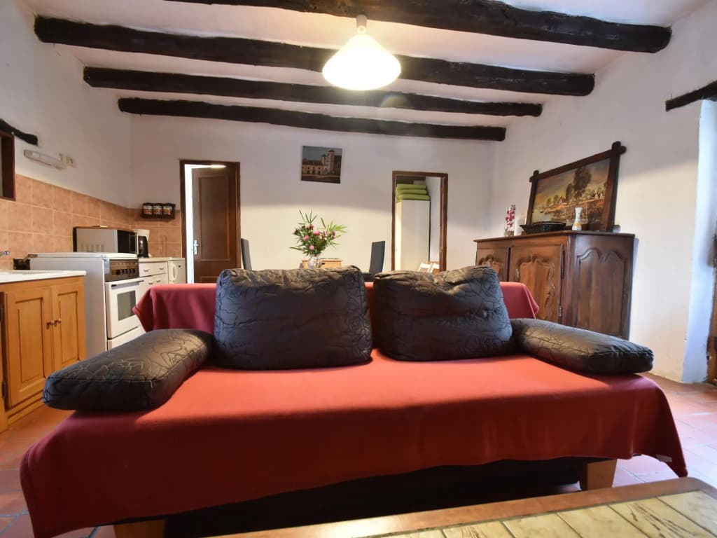 Quaint Home in Berbiguieres, Valley of the Castles at 15min - Photo 2