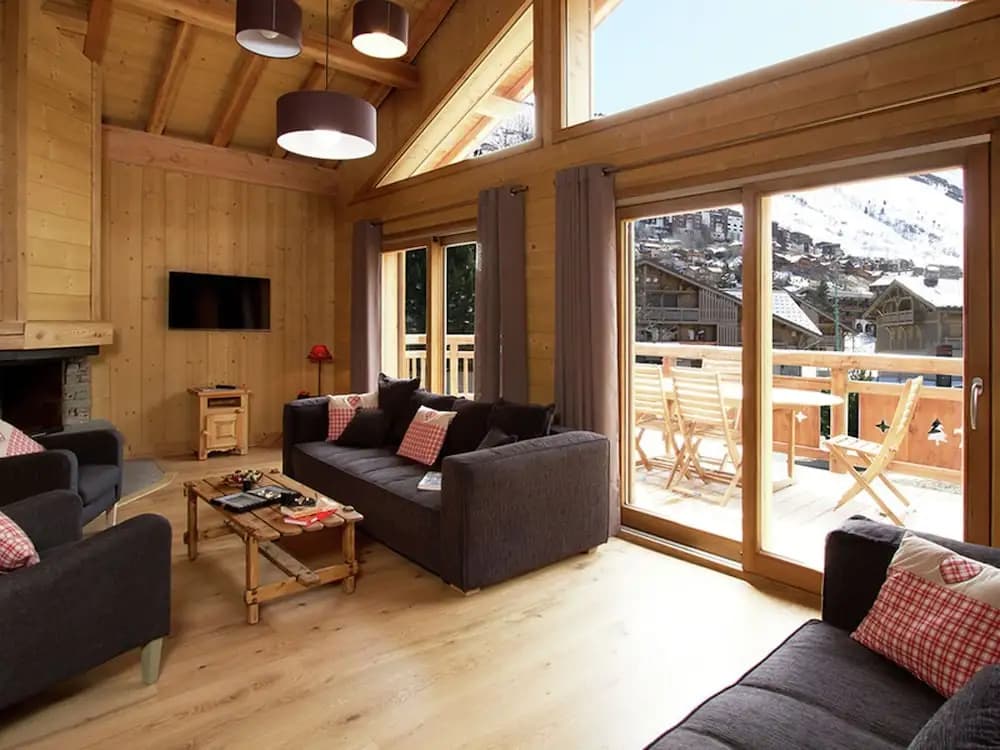 Chalet in Les 2 Alpes Near Ski Piste - Photo 4