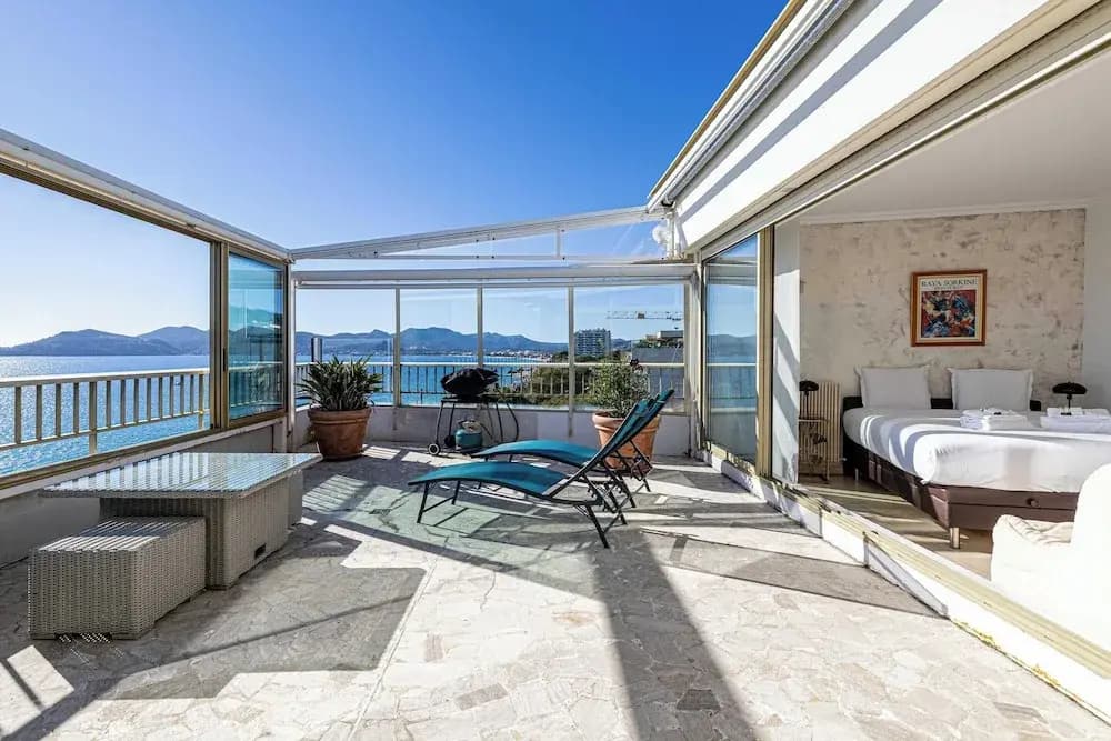 Bright Apartment With Terrace and Sea View - Photo 3