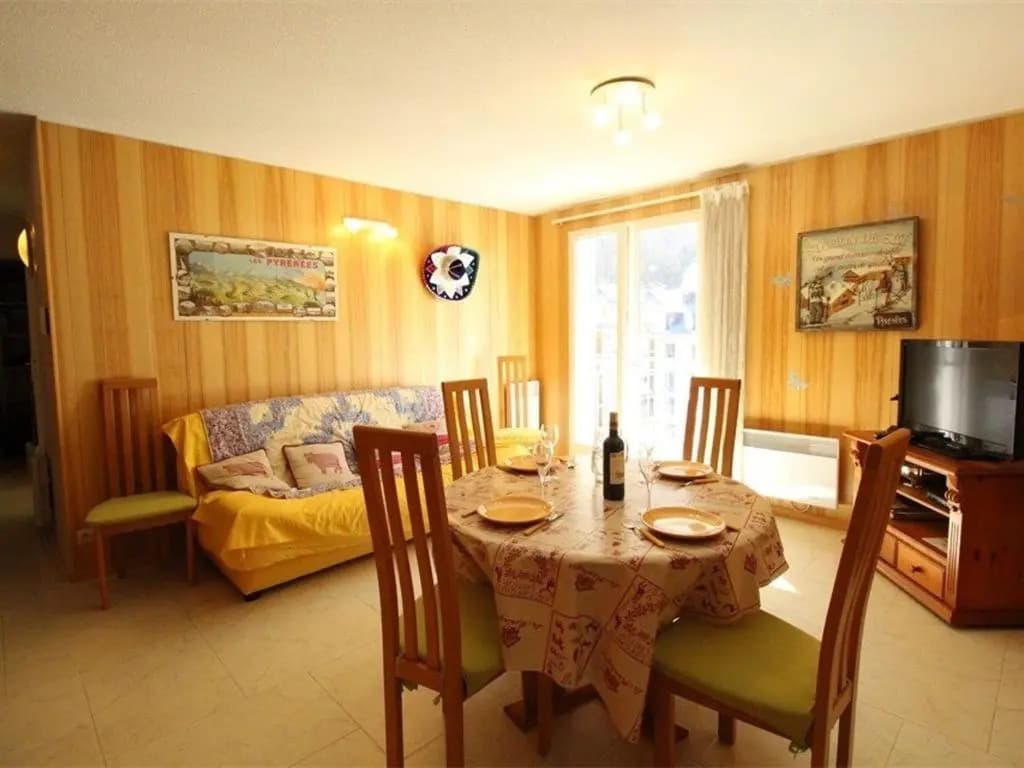 Appartement Bagnères-de-Luchon, 3 pièces, 7 personnes - FR-1-313-171 - Miniature 6