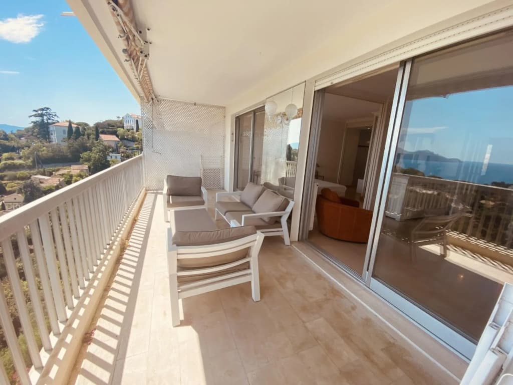 Large Light and Modern 2 Bedroomed Apartment in Cannes With Sea Views Pool and Lovely Terrace - 1503 - Miniature 6