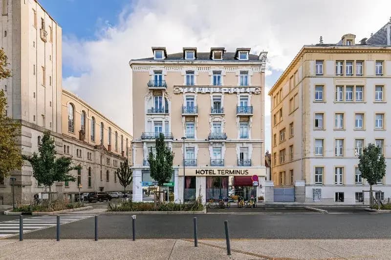 Best Western Hôtel Terminus - Photo 1
