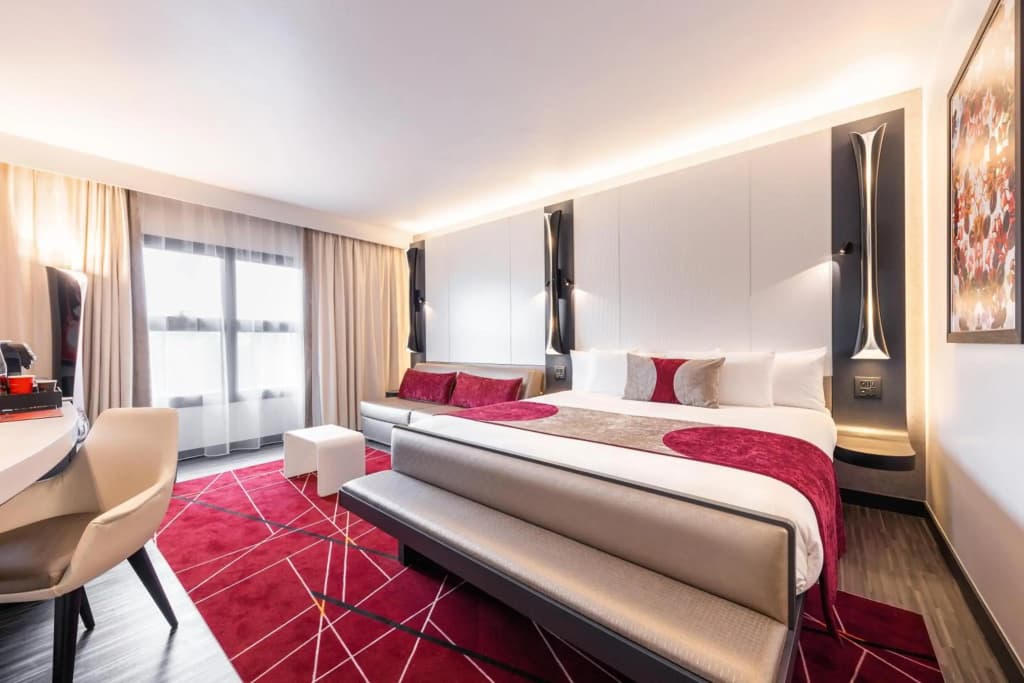 Disney's Hotel New York - The Art of Marvel - Photo 3