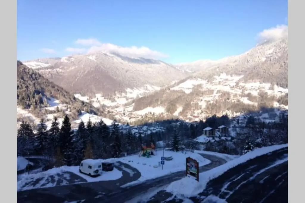 Au Pied des Pistes B31, Chaleureux studio 4 pers, vue sur la vallée imprenable avec WIFI, DRAPS NON COMPRIS - Miniature 8