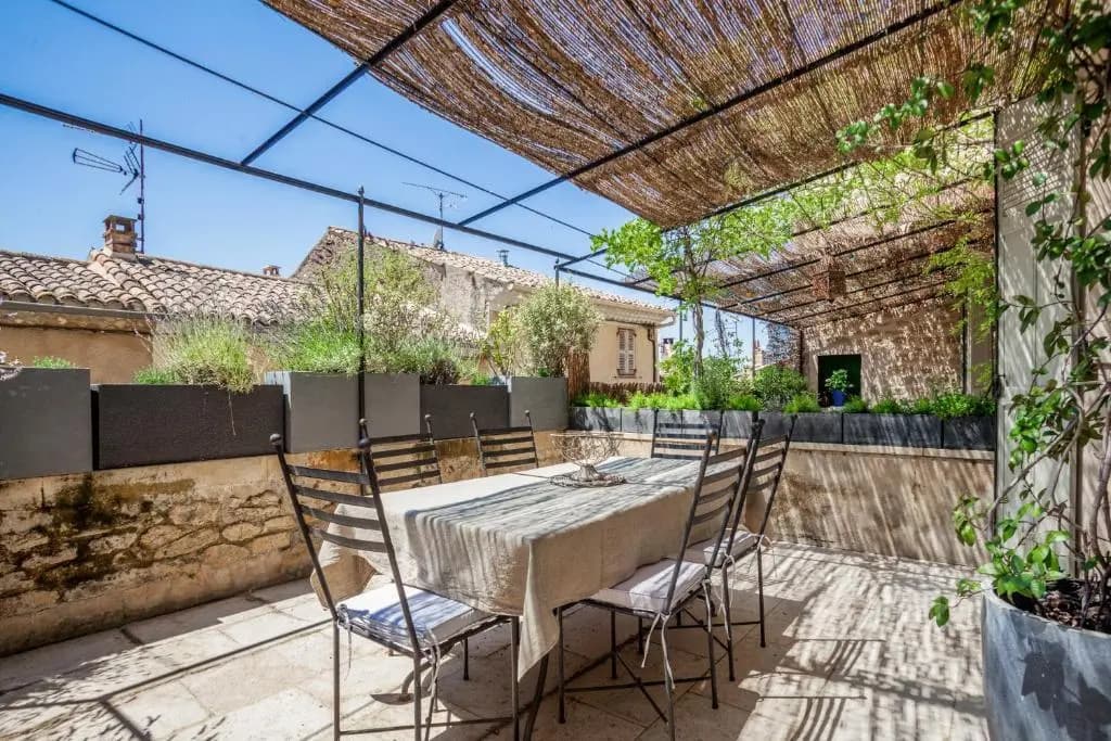SUITE D'HÔTES DE PRESTIGE avec terrasses pour deux personnes, à Ansouis au cœur du Luberon - Photo 1