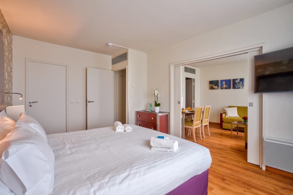 Clarion Paris CDG Airport Hotel - Miniature 6