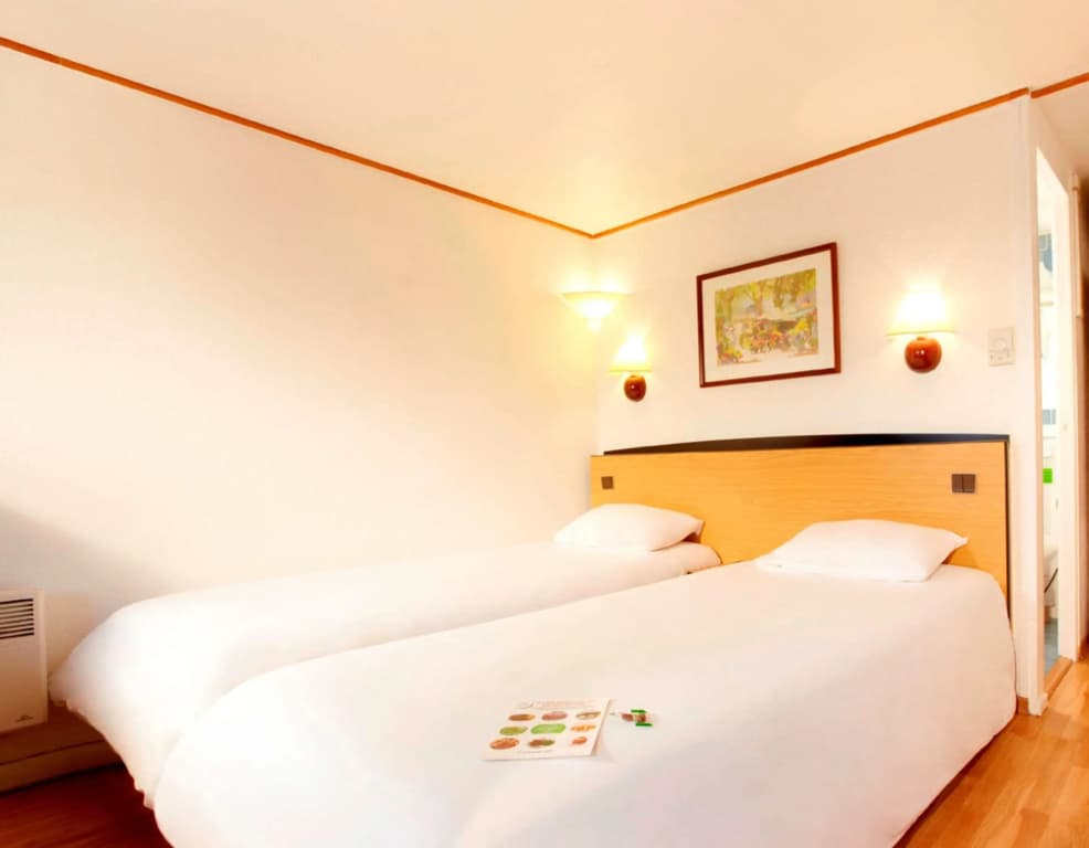 Hotel Campanile Livry Gargan - Photo 2