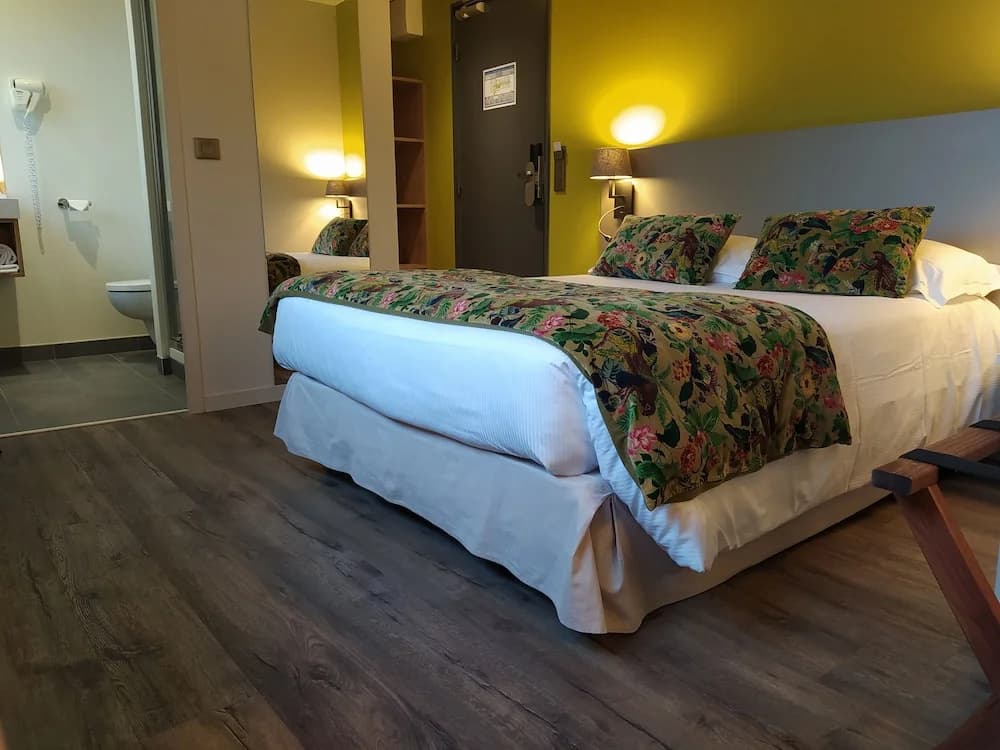 Hôtel Le Corbusson Laval Ouest - Photo 3