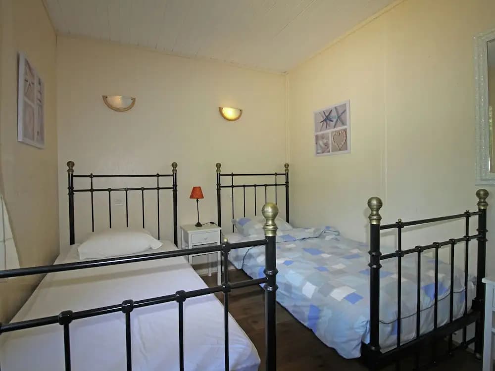 Quiet Holiday Home in Gassin by the Beach - Photo 3