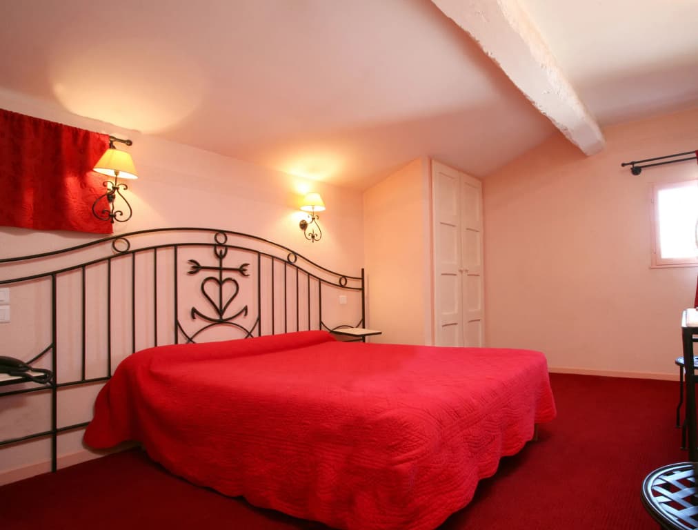 Hostellerie de la Source - Photo 2