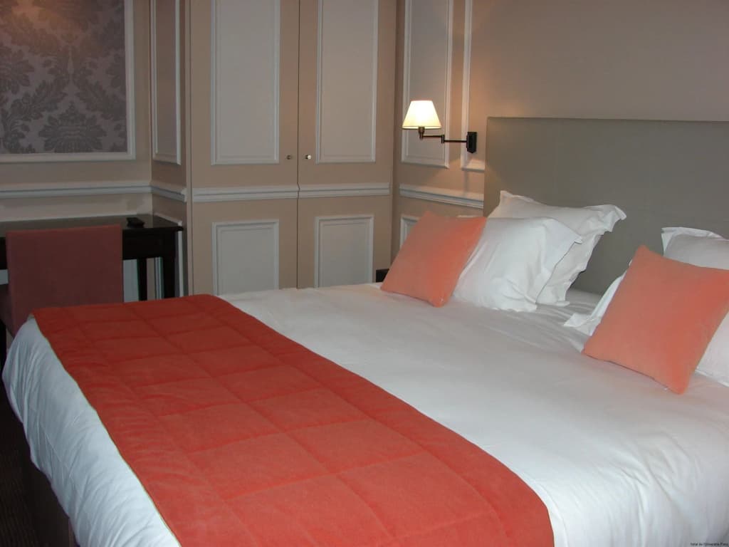 Hotel De L'Universite - Miniature 7