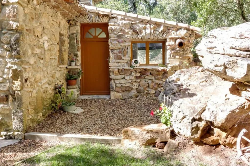 Maison d'une chambre avec piscine partagee terrasse amenagee et wifi a Pougnadoresse - Miniature 6