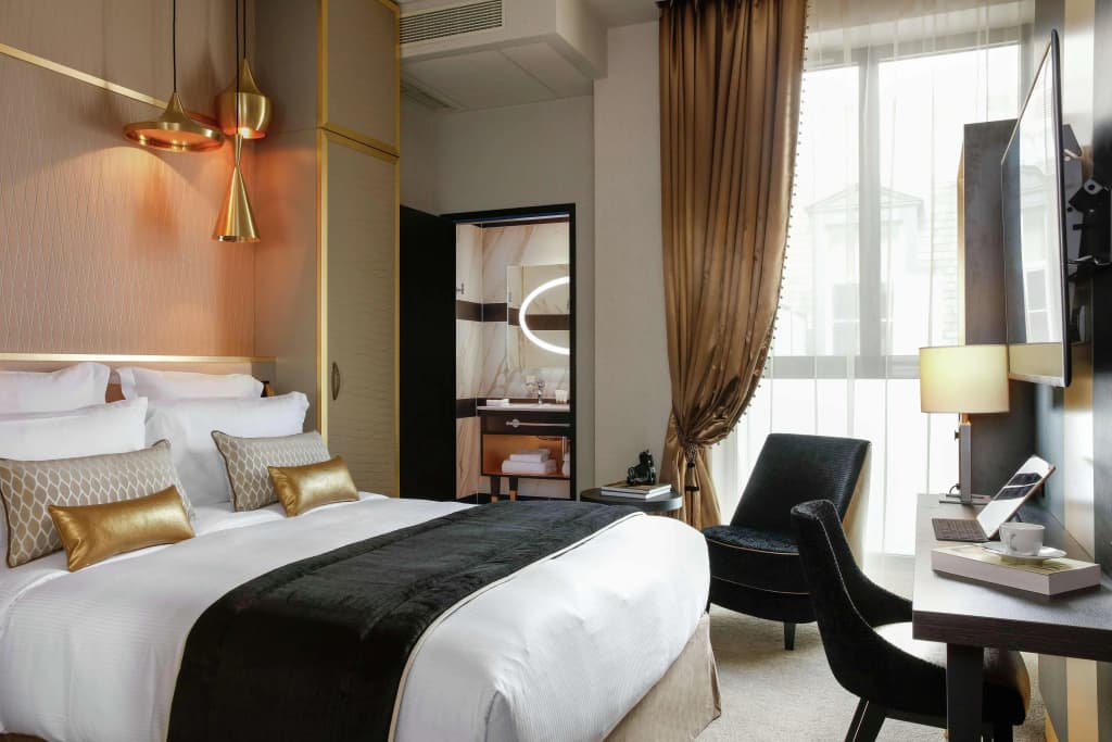 Niepce Paris Hotel, Curio Collection by Hilton - Miniature 6