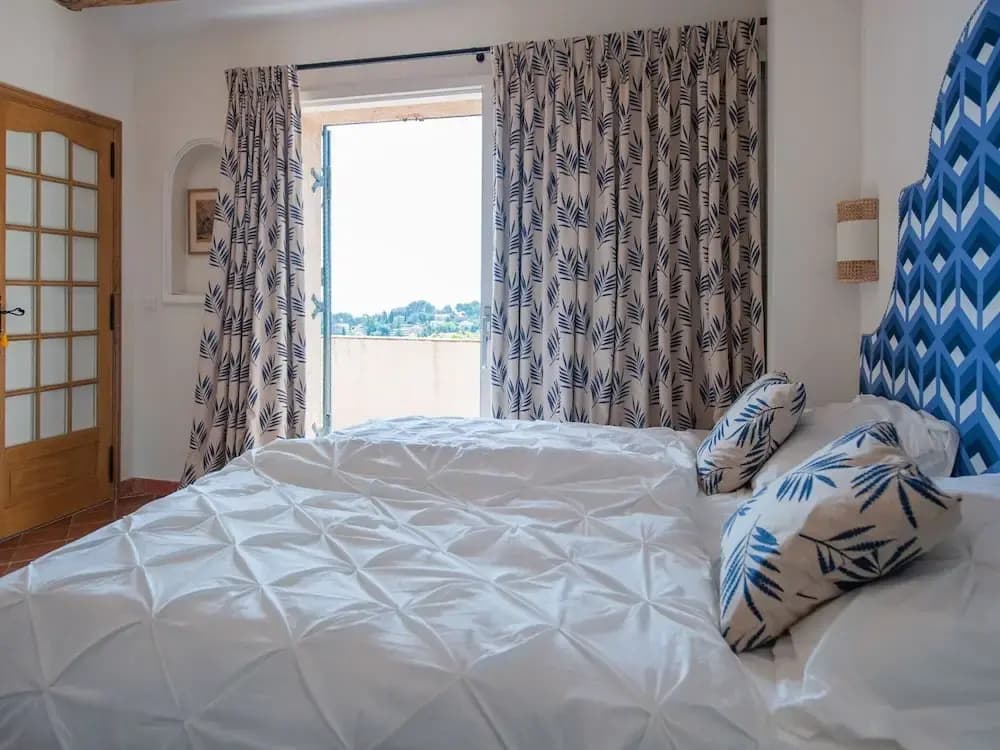 Sea View Villa With Pool - Photo 4