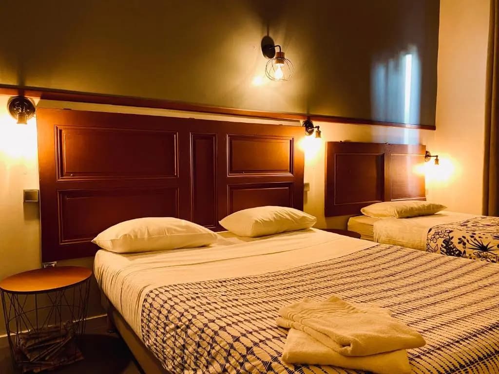 Hotel Le Midi Clermont-Cournon - Photo 2