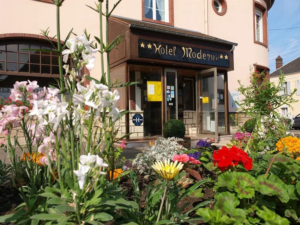 Hôtel Moderne - Photo 1