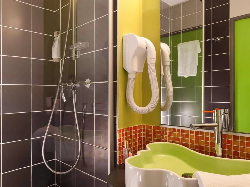 ibis Styles Lyon Villeurbanne Parc de la Tête d'Or - Miniature 6