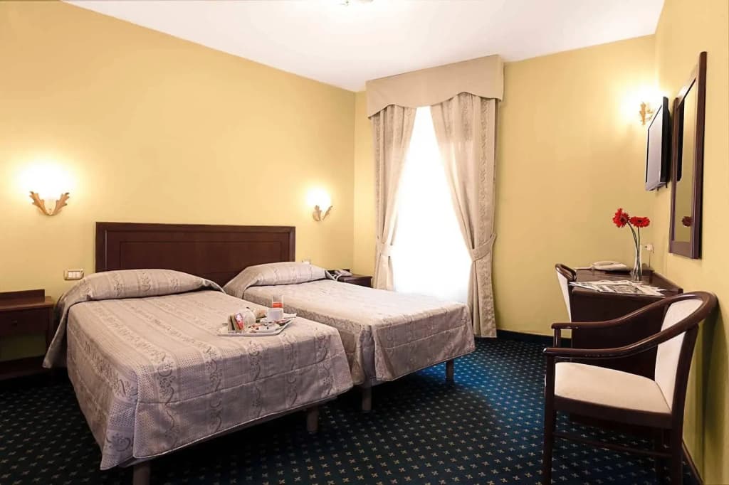 Hotel Olympia - Photo 3