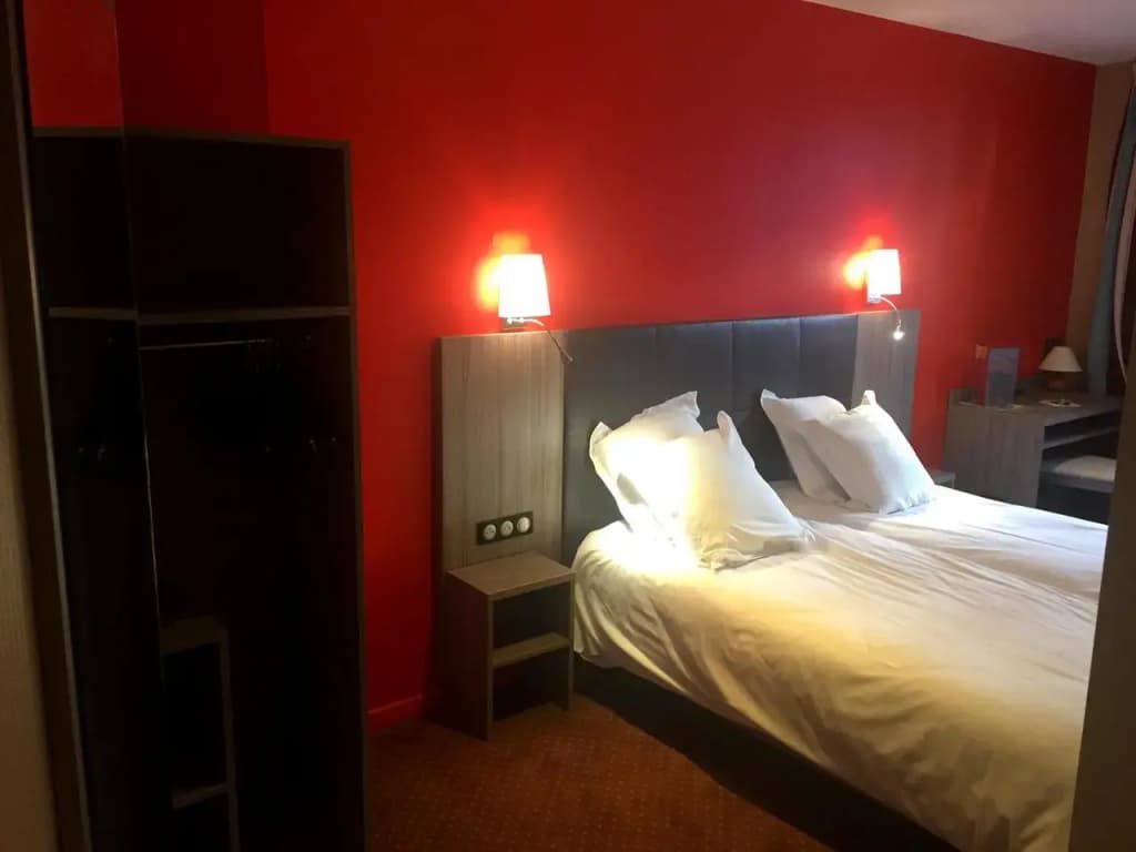 Hôtel Les Frangins - Photo 2