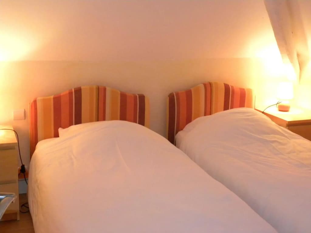 Hotel La Bastie D Urfe - Photo 5