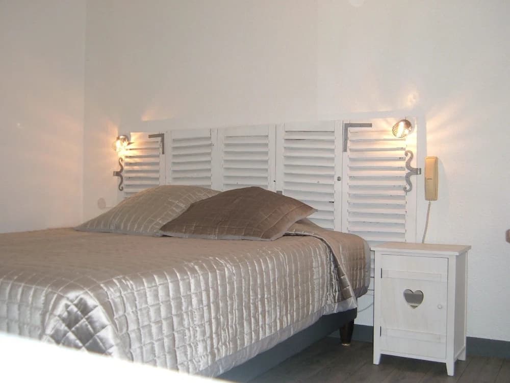 Logis Hôtel le Parasol - Photo 1