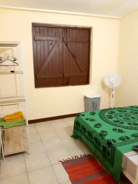 House With one Bedroom in Petit Bourg, With Wonderful Mountain View an - Photo 4