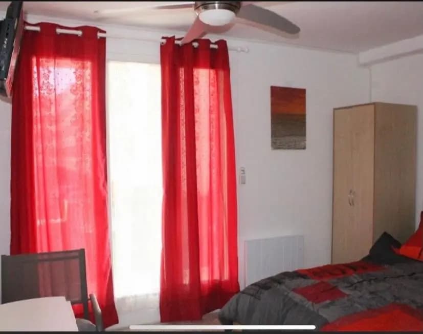 Agréable Studio, belle terrasse, Parking privé, 2 étoiles - Photo 2
