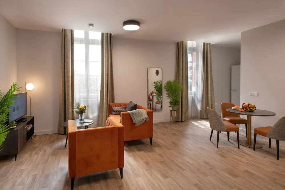 Chateau Camas - Photo 4
