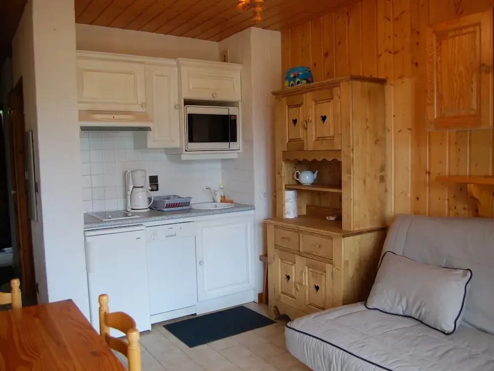 4-6 Pers. Holiday Appartment Near Center of Champagny - Miniature 8