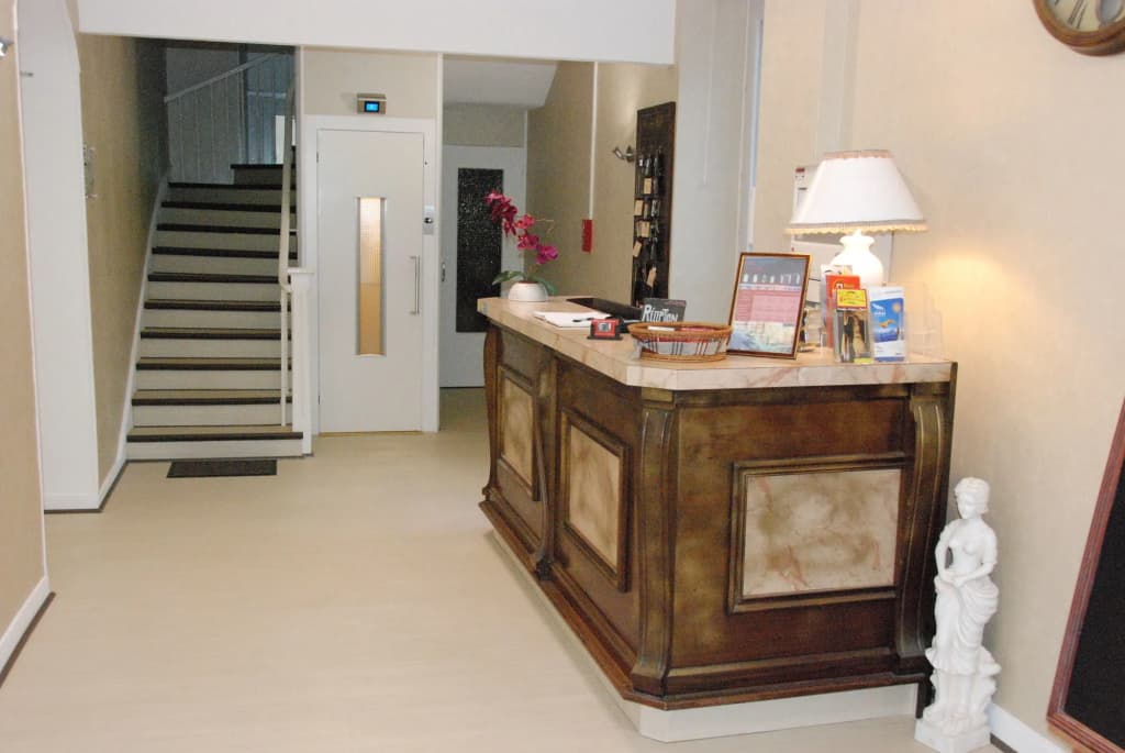 Hotel Acropolis - Photo 2