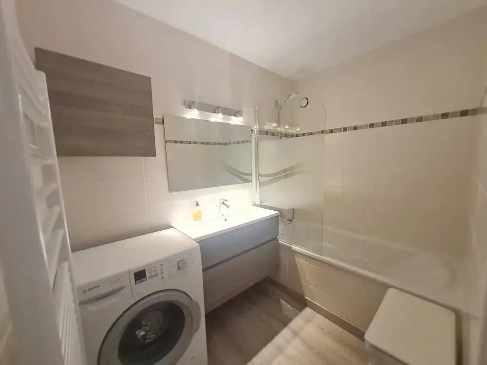 Equipped Apartment in Center - Miniature 7