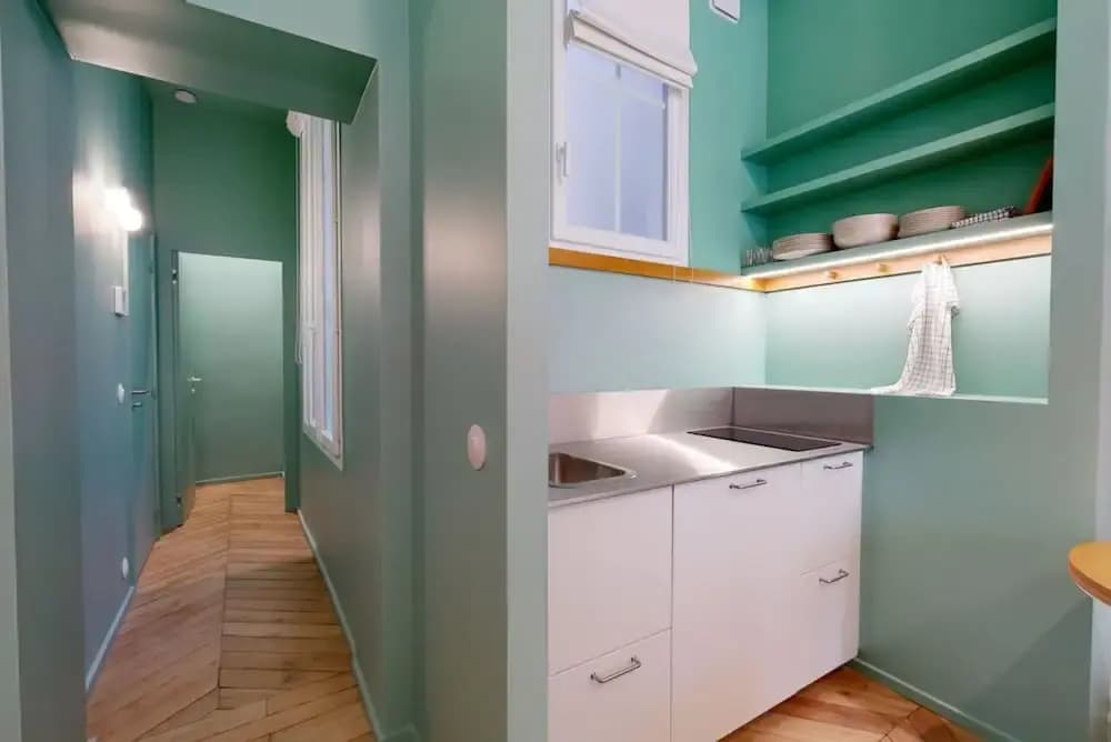 Delightful 1-bed Studio w Shared Co-working Space - Miniature 8