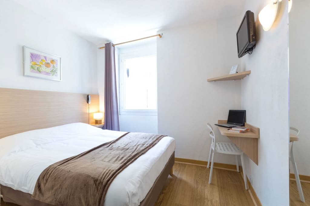 Europe Hotel - Photo 3