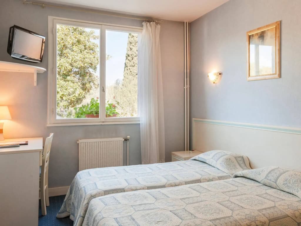 Hôtel Emeraude - Photo 2