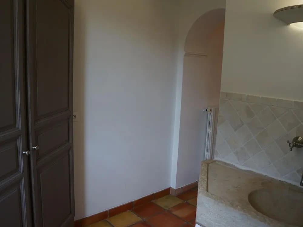 Lovely Holiday Home With Private Pool - Miniature 8