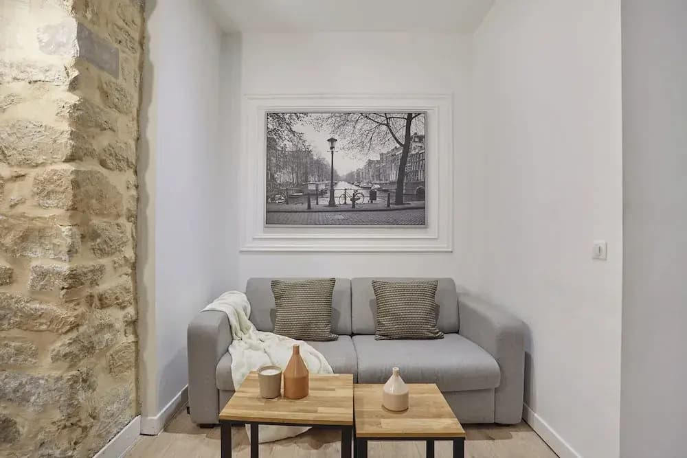 The Upper Marais Superb Apartment for 8 People - Miniature 6
