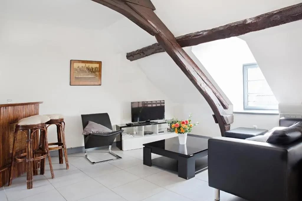 Appartement de charme - Miniature 8