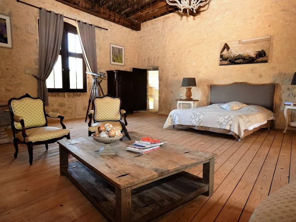 Castle Near Agen With Shared Pool - Miniature 6