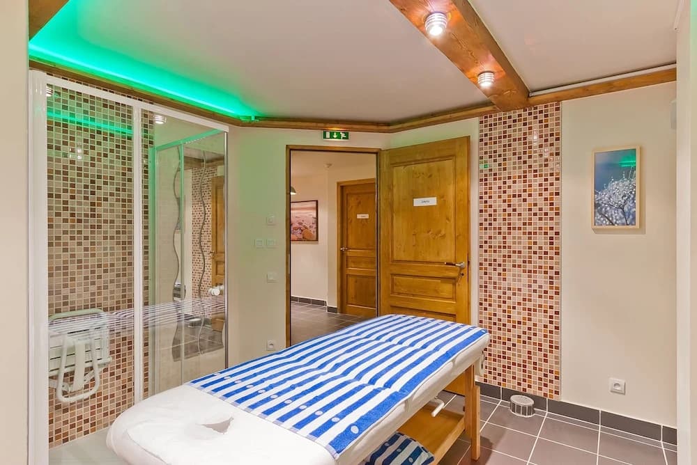 Hotel Les Balcons Village & Spa Belle Plagne - Photo 3