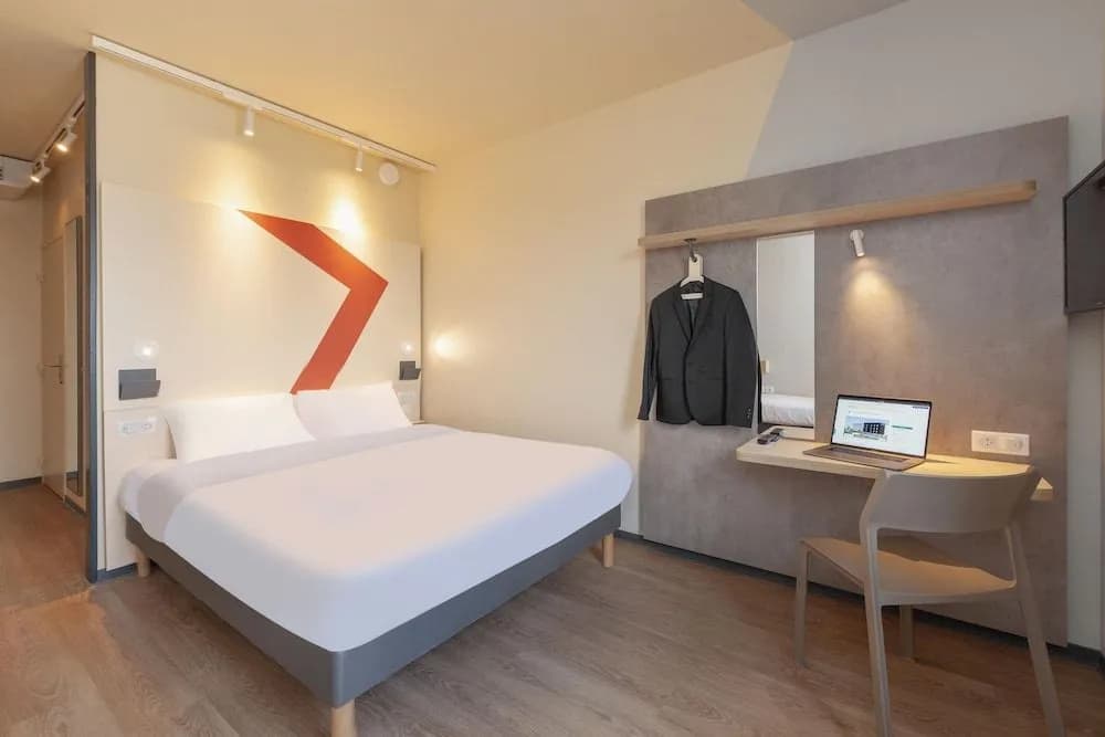 Ibis Budget Mont De Marsan - Photo 3