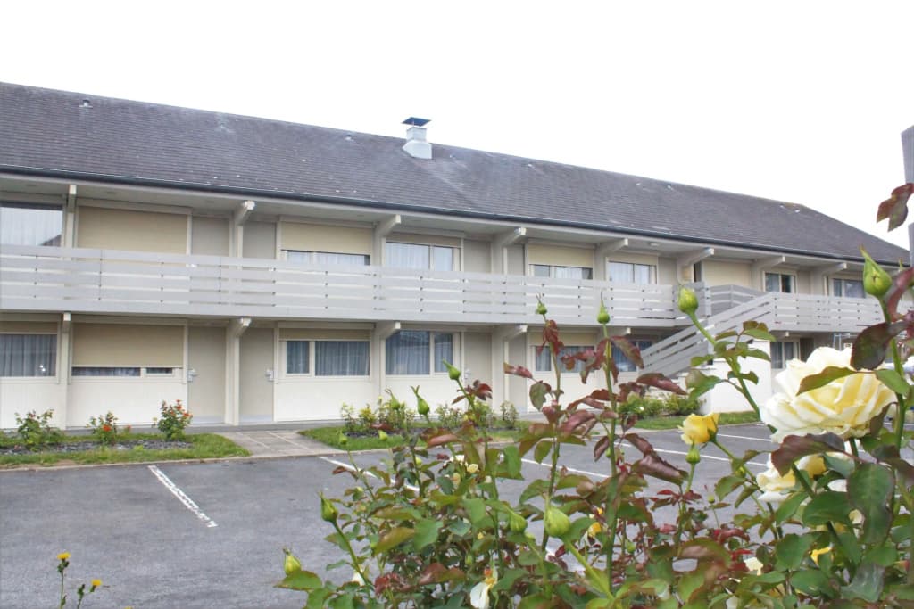 Hotel Campanile Reims Sud - Bezannes - Photo 1