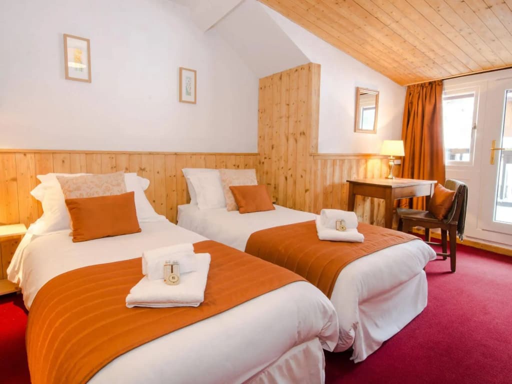 Hotel Rond Point d'Arbois - Photo 4