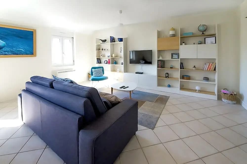 Ocean Apartment - Photo 1