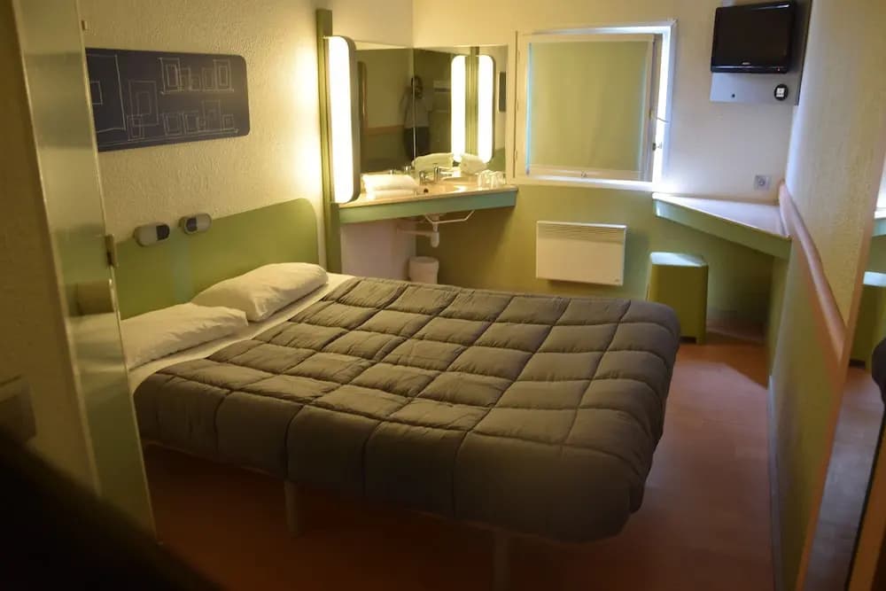 Ibis Budget Villeneuve Le Roi - Photo 3