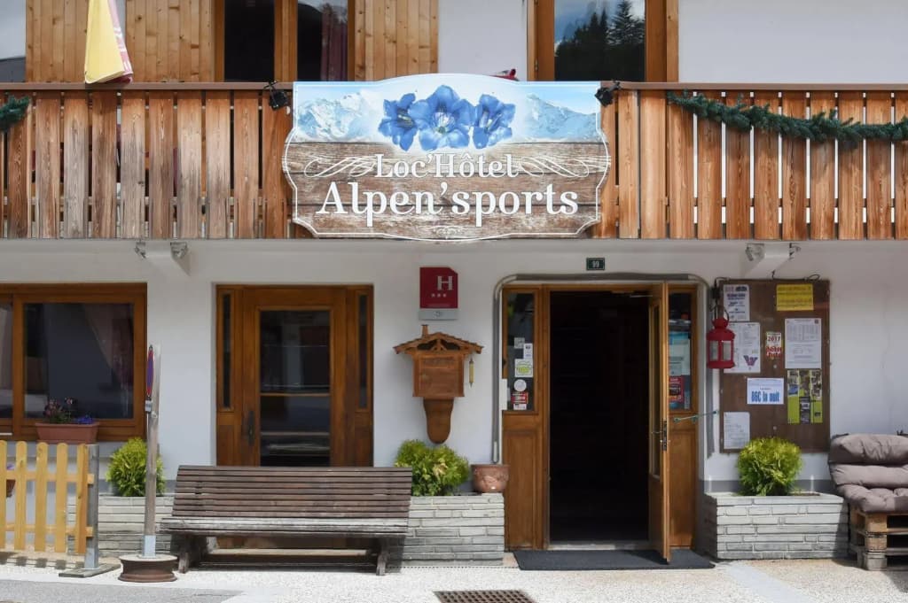 Loc Hotel Alpen Sports - Photo 1