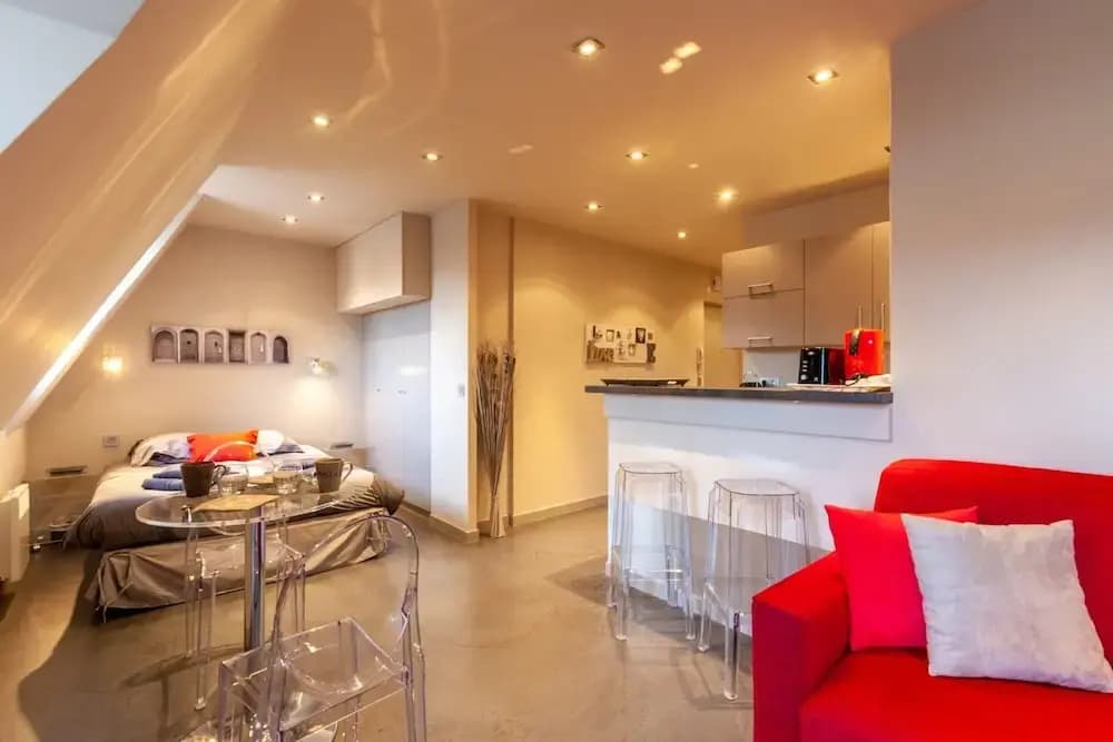 Apartment With Parking on Place de Morny - Photo 5